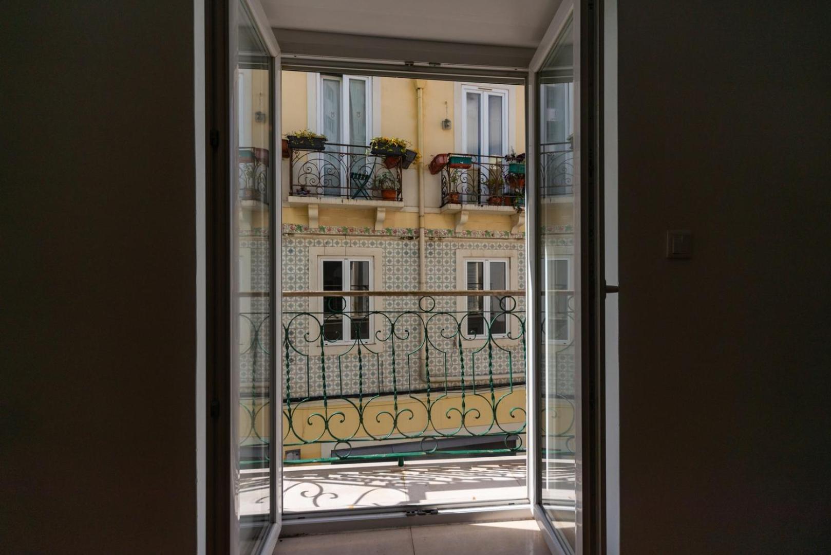 Apartment With A Cozy Private Terrace Specially At Night Lisbon